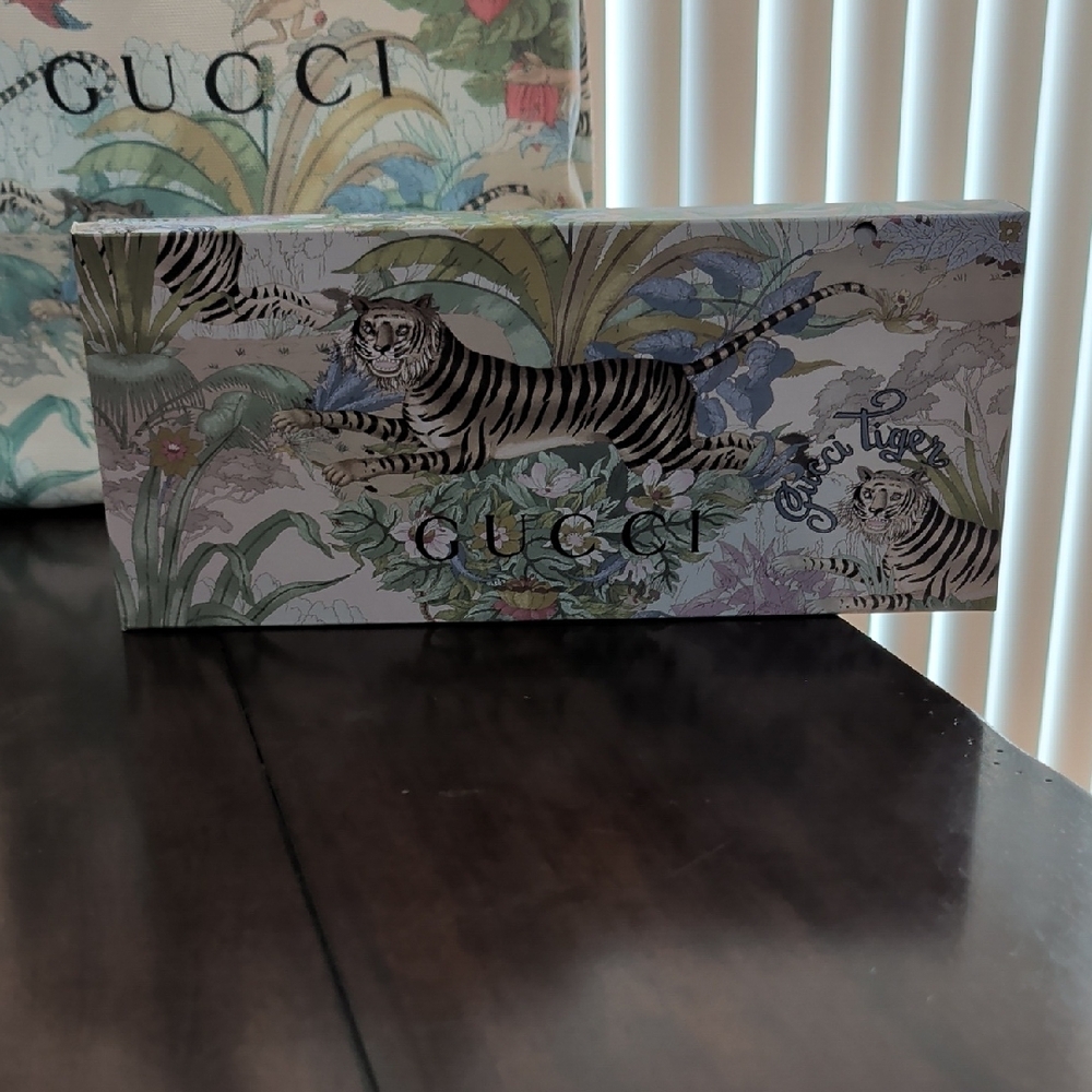 Gucci Beauty Jungle Print Tote Bag - Picture 3 of 9